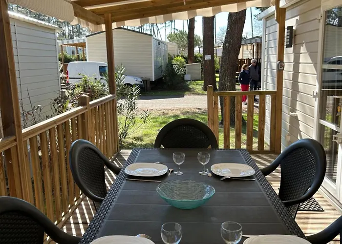 Mobilhome Landes Les Dunes De Contis سان جوليان-أون-بورن